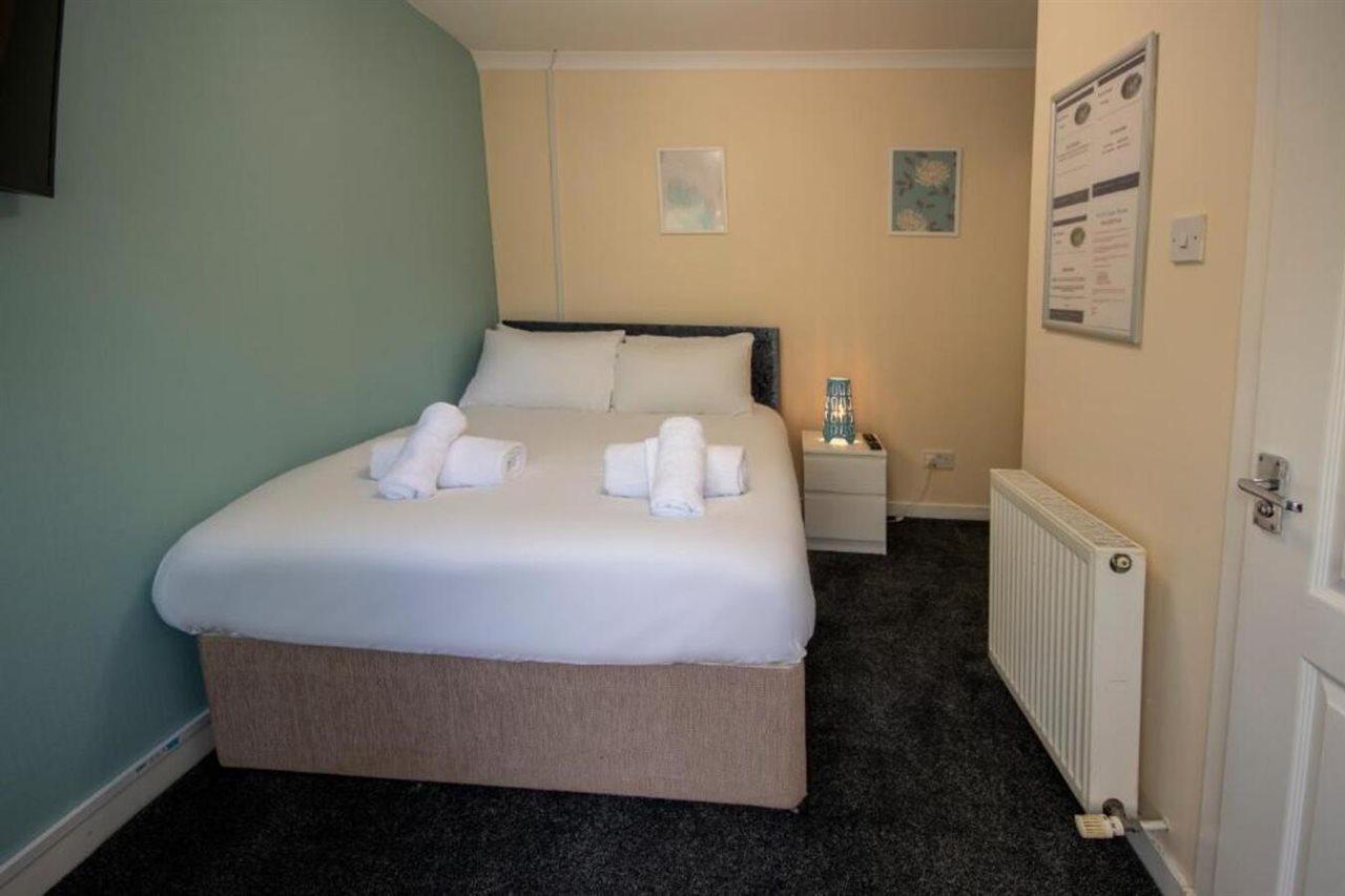 Irvine Riverside Guesthouse By Payman Club エクステリア 写真